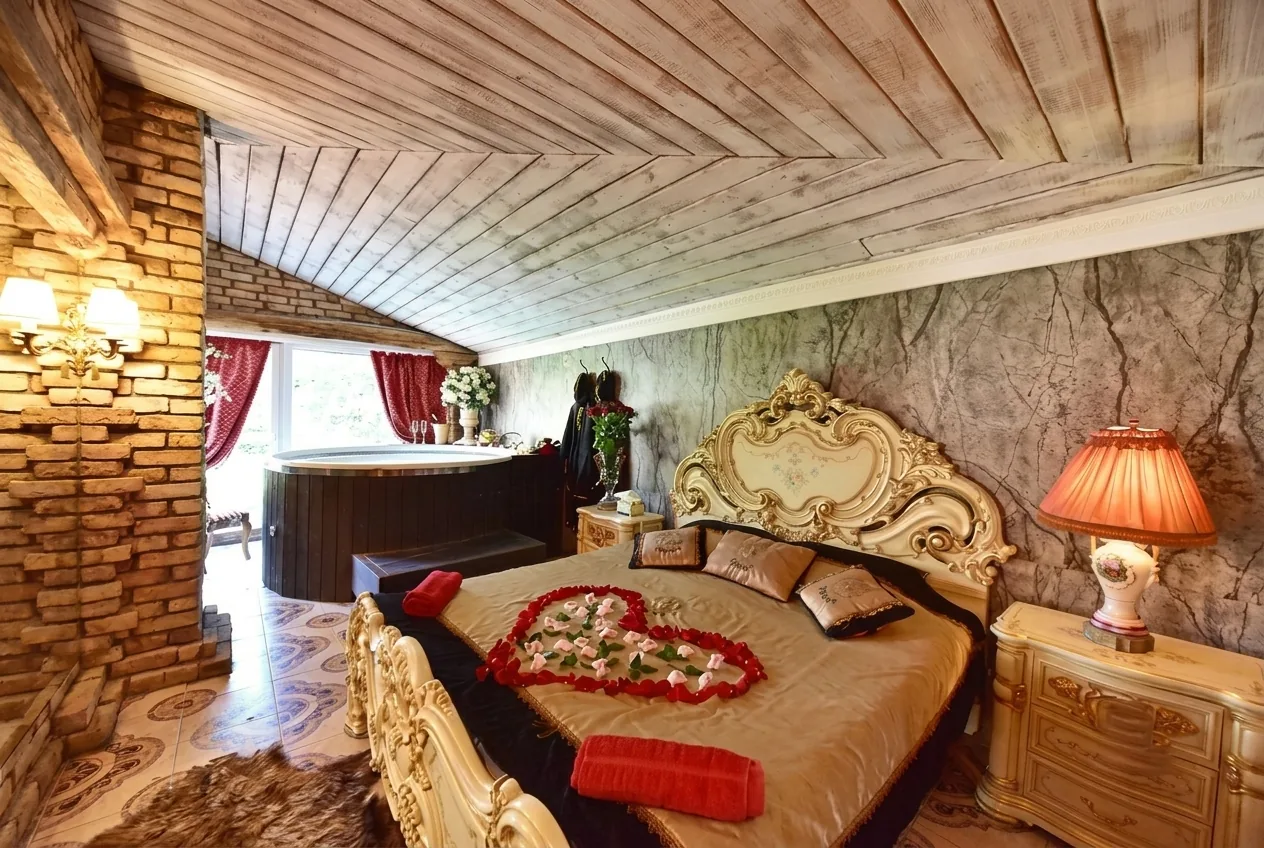 Host Apartament 4-Išskirtinis butas su pirtim ir jacuzzi