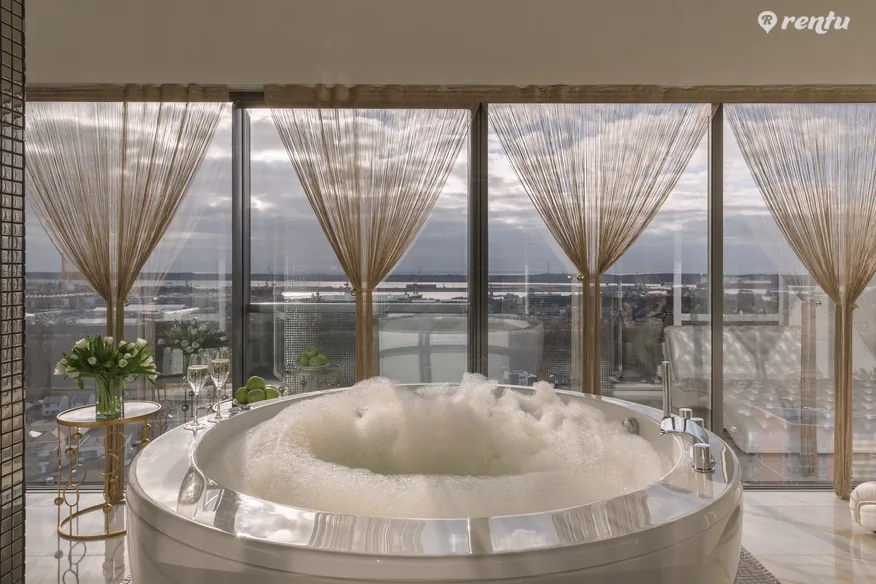 PRESTIGE - Apartamentas su jacuzzi ir panorama