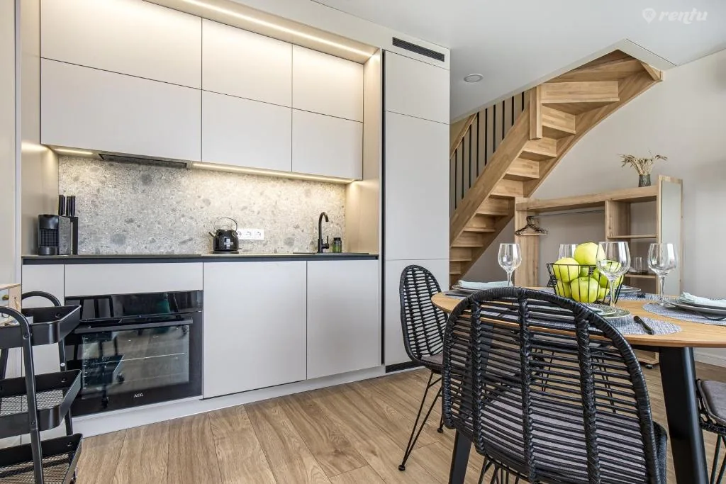 LYRIKA home - 2 miegamųjų kotedžas su terasa Monciškėse