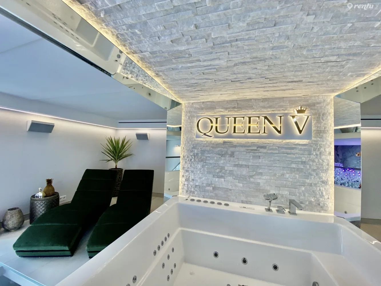 Prabangūs Queen V apartment su jacuzzi