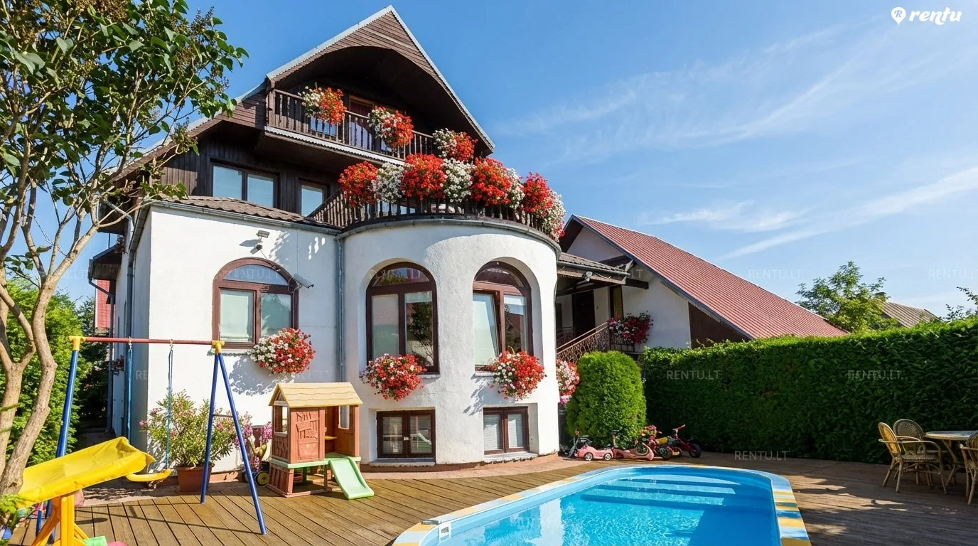 Šeimyniniai apartamentai su bendra terasa / balkonu