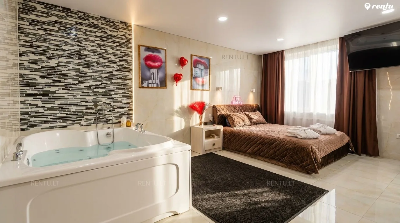 Studio su jacuzzi ir balkonu, Romantiška nakvynė dviem su SPA